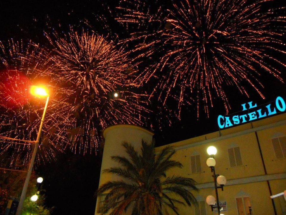 Hotel Il Castello 파올라 외부 사진