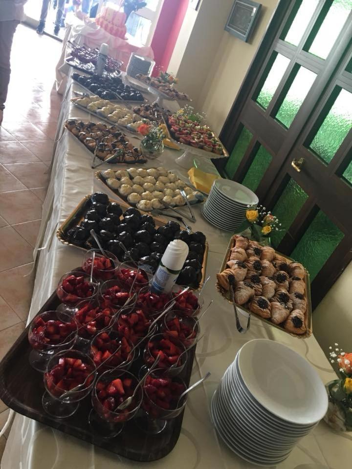 Hotel Il Castello 파올라 외부 사진